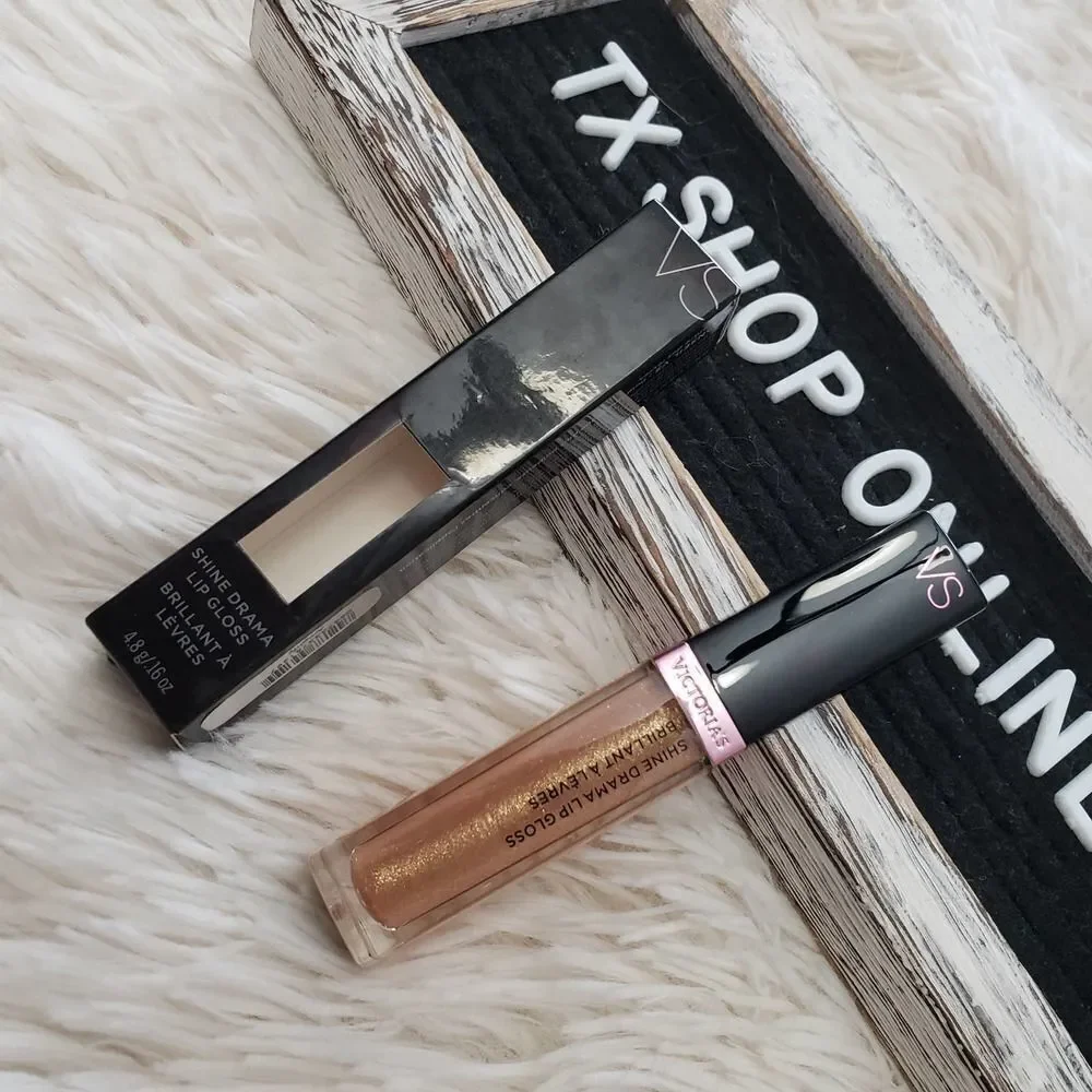 Victoria' Secret AMPLIFY shine gloss NEW